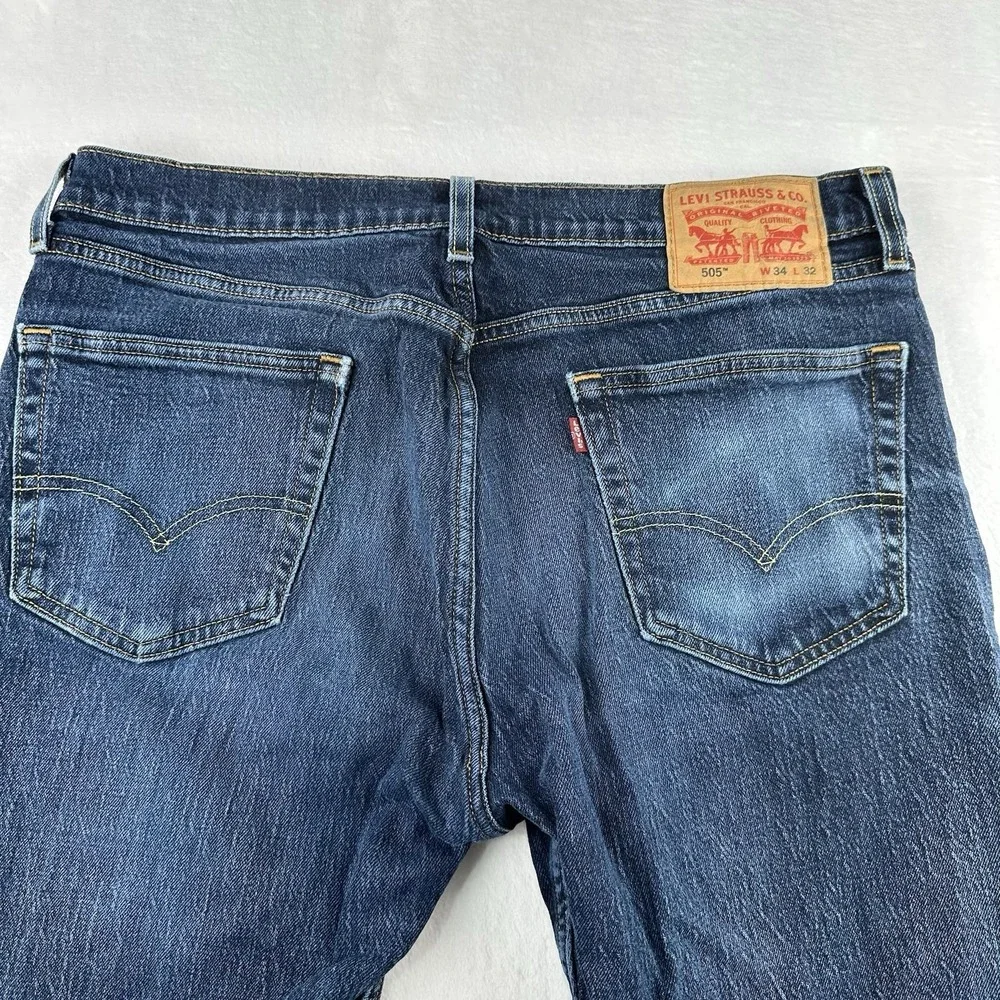 Levi's Mens 34x32 Blue Dark Wash Denim 505 Regular Fit Straight Leg Jeans